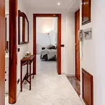 Bilocale Elegante E Luminoso In Via Gallura Milão