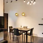Elegant And Spacious Loft Downtown In The Fashion District شقة