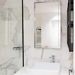 Luxury For 6 Person In Duomo - Mirable Pm شقة