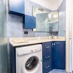 I-host Spacious 2br With 2 Baths & Balcony Lägenhet