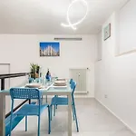Modern Design 5 Minutes San Raffaele Milano