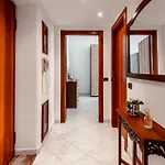 Apartamento Bilocale Elegante E Luminoso In Via Gallura Milão