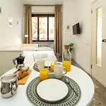 Comfortable And Bright In Marghera דירה מילאנו