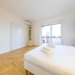 Spacious And Bright 2bdr, 2 Bathrooms شقة
