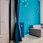 Domusmi Tadino 30 ميلان