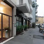 Guesthost - Luxury De Angeli, Apartment Mailand