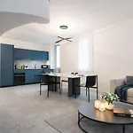 Nerogiardini - Lusso E Design A San Babila *