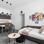 公寓 Essence Parcheggio Gratuito E Self Check-in A