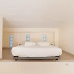 Guesthost - Cozy Loft With Mezzanine * ميلان