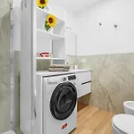 شقة Confortevole A Fermata Dai Navigli *