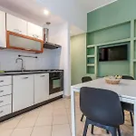 Dhome - Bocconi Lägenhet Milano