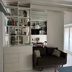Your Spot In * Milão