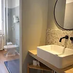 Appartement Sunny New Apt With Terrace 2 Min Metro Milan