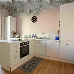 Centro Di Con Terrazzo Meraviglioso Апартаменты *