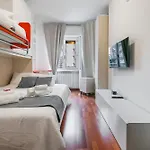 New Near Station 3 Bedroom