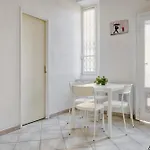 Apartment Domusmi Fioravanti *