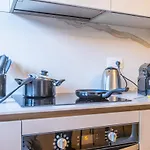 Centre Luxury, 2bdr, Sleeps 5