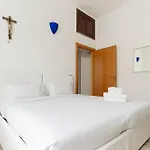 Guesthost - Cozy Varesina Area *