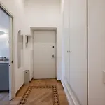 Apartamento The Aura - Porta Romana Milão