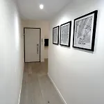 Modern Apt, 25 Min Duomo, Metro 5 Min & Wifi