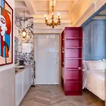 Napoleon - Station Apartment