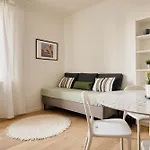 Modern And Strategic 1-br Flat C - Station Διαμέρισμα