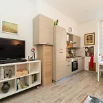 Large Modern With Wifi And Ac * Milano