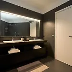 Absolute Luxury Home, 15 Minutes Walk San Siro Milão