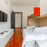 New Near Station 3 Bedroom Milano