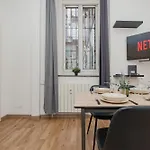 Palazzi - Silenzioso In Porta Venezia