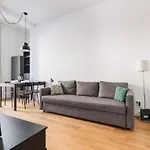 Bright Apartment-linate 10'- Duomo 10 Min Apartament