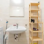 Guesthost - Cozy Loft With Mezzanine