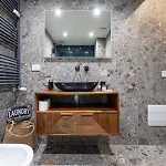 Xenia - At Via Boncompagni 7 *