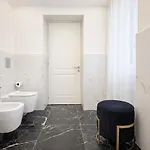 Black Lux 2br In Close To Navigli Milánó