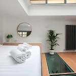 Cozy And Elegant Design Loft דירה מילאנו