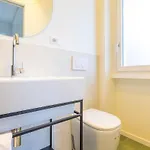 شقة Spacious And Bright 2bdr, 2 Bathrooms *