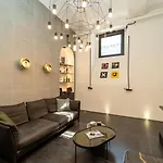 شقة Elegant And Spacious Loft Downtown In The Fashion District ميلان
