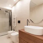 Guesthost - Luxury De Angeli, Lejlighed Milano