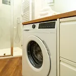 Cozy With Ac & Wifi * ميلان