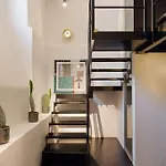 Elegant And Spacious Loft Downtown In The Fashion District * ميلان