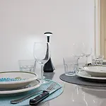 Apartment Homelovers Bright And White House Navigli District *