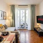 Apartamento Centrale-duomo 10min - Spacious App - Sleeps 4