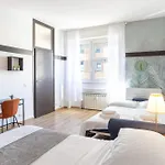 Duomo 5 Min Walk - 2 Bedrooms With Netflix, Wifi شقة ميلان