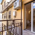 דירה Modern Apt, 25 Min Duomo, Metro 5 Min & Wifi