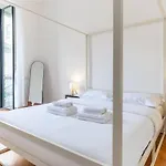 Duomo 15 Min Walk - Historic Center, 4 Bedrooms And 2 Terrace * ميلان