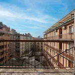Homelovers Bright And White House Navigli District Lejlighed