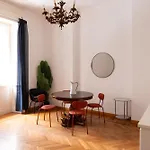 Stylish Walking Distance Duomo Mirable Pm דירה