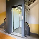 Charm Two-room Bocconi Navigli Darsena Apartamento *