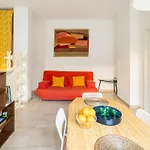 Design In The Tortona Area - Design District Apartament Mediolan