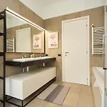 Apartamento Absolute Luxury Home, 15 Minutes Walk San Siro *